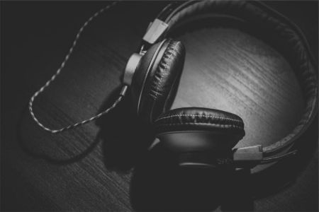 Picture for category Headsets & audio